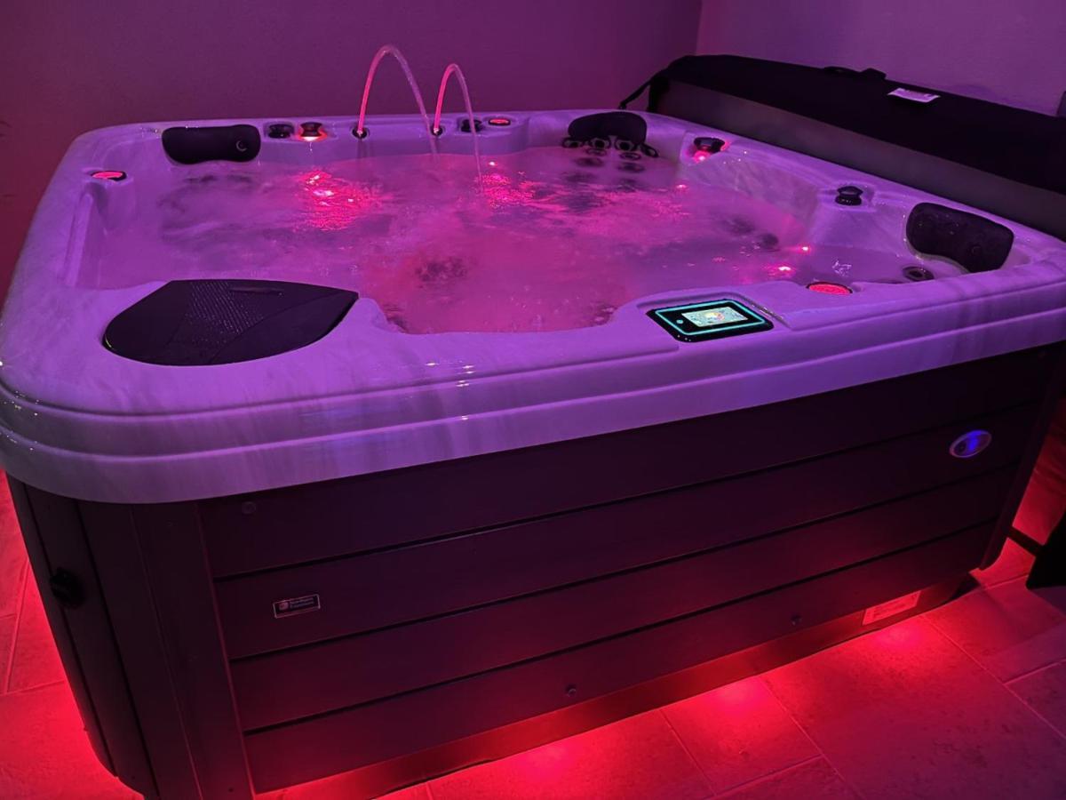Séguret La Suite De Charme Du Mas De La Fontaine De Jonquier Avec Spa Privatif المظهر الخارجي الصورة